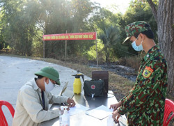 Siết chặt phòng tuyến chống dịch trên biên giới