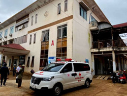 Nghĩa tình "Xe chở bệnh nhân nghèo miễn phí"