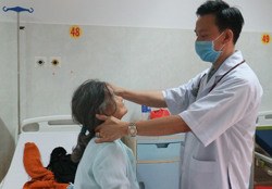 Phòng bệnh đau nhức xương khớp ở người cao tuổi