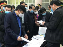 Lo dịch Covid-19 phức tạp từ người nhập cảnh