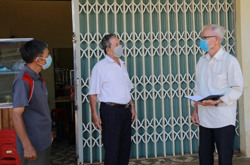 Hỗ trợ 300.000 đồng/tháng cho Tổ COVID-19 cộng đồng 