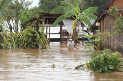 Khẩn trương ứng phó với mưa lũ