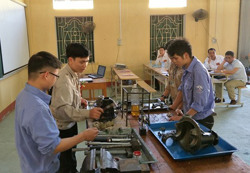 Thí điểm đào tạo trình độ 9 cộng 5: Khảo sát kỹ nhu cầu thị trường