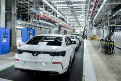 Bộ Tài chính đề xuất giảm 50% lệ phí trước bạ ôtô