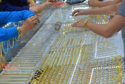 Giá vàng hôm nay 6-10: Giảm khi chứng khoán Mỹ trở nên hấp dẫn