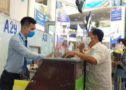 Mở lại bay nội địa, giá vé có "trên trời"?