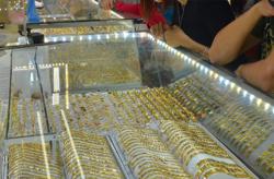 Giá vàng hôm nay 9-10: Bật tăng sau khi biến động rất mạnh