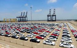 Xe nhập khẩu cũng muốn được hỗ trợ 50% phí trước bạ