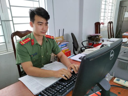 Trung úy công an thiết kế phần mềm phục vụ công tác