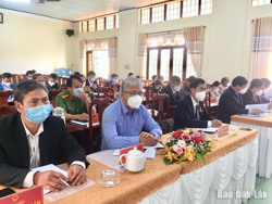 HĐND thị xã Buôn Hồ: thảo luận và thông qua 5 nghị quyết quan trọng