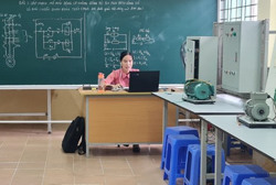 Không thể sáp nhập trường nghề một cách cơ học