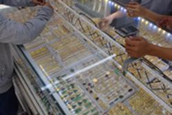 Giá vàng hôm nay 16-11: Giới đầu cơ “đánh lên”, “đánh xuống” kiếm lợi nhuận