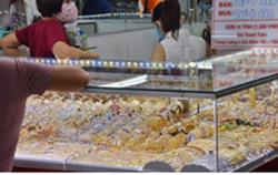 Giá vàng hôm nay 17-11: Giảm mạnh trước sức ép của USD