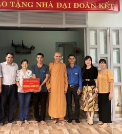 Huyện Buôn Đôn: Hỗ trợ 6,9 tỷ đồng hỗ trợ xây nhà cho người nghèo