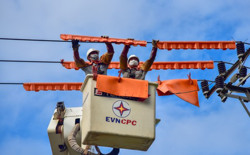 Khẩn trương cấp điện cho Bệnh viện Dã chiến số 2