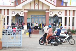 Cần tổ chức việc tiêm phòng COVID-19 khoa học hơn