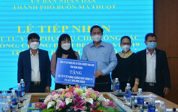TP. Buôn Ma Thuột tiếp nhận vật tư y tế phục vụ công tác phòng, chống dịch COVID-19