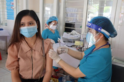 "Vũ khí" vắc xin - niềm hy vọng đẩy lùi đại dịch COVID-19 (Kỳ 2)