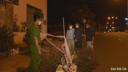 Bắt giữ đối tượng trộm hàng loạt nắp cống thoát nước trên đường