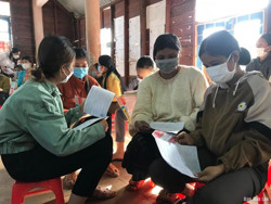 Gần 200 lao động tham gia phiên giao dịch việc làm định kỳ và lưu động