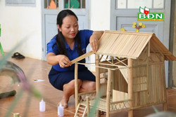 Cô giáo người Mông có tấm lòng thiện nguyện