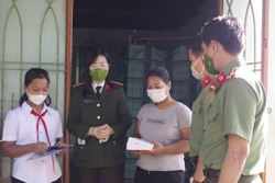 Lực lượng công an hưởng ứng chương trình “Sóng và máy tính cho em”