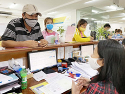 Bảo hiểm xã hội một lần: Lợi bất cập hại