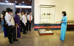 Hiện vật hiến tặng tại Bảo tàng Đắk Lắk: Những giá trị vượt thời gian