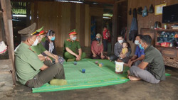 Khốn khổ vì… thách cưới