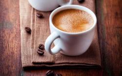 Lợi ích bất ngờ khi uống 1 ly cà phê trước khi ra đường
