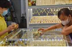 Giá vàng hôm nay 15-12: Lao xuống khi Mỹ có thể sớm tăng lãi suất