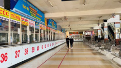 Vì sao người dân thờ ơ với vé tàu xe dịp Tết?