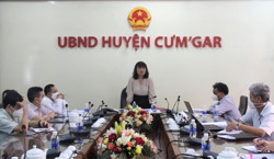 Kiểm tra công tác phòng chống dịch COVID-19 tại huyện Cư M’gar