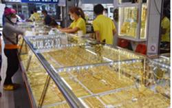 Giá vàng hôm nay 20-12: Vàng trang sức bật tăng cao