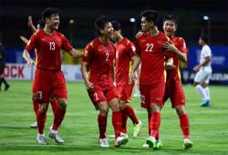AFF cup 2021: Thắng Campuchia, Việt Nam gặp Thái Lan ở bán kết
