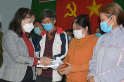 Hỗ trợ 100 lao động Buôn Đôn bị ảnh hưởng bởi đại dịch