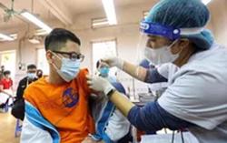 Vắc-xin Covid-19 Pfizer gia hạn sử dụng 3 tháng được tiêm cho người từ 12 tuổi