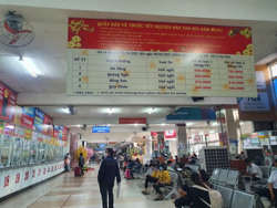 Xe đò Tết: Dự báo khách giảm 40%, giá vé tăng 40% đến 60%