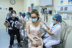 Đẩy nhanh tốc độ tiêm vaccine phòng Covid-19 trong cộng đồng