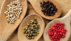 Giá tiêu hôm nay 27/12: Thị trường hồ tiêu 2022 thế nào?