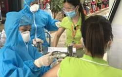 Khoảng 90% người từ 18 tuổi sắp tiêm đủ 2 liều vắc-xin Covid-19