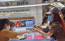 Giá vàng hôm nay 28-12: Vọt lên dù USD tăng giá trên diện rộng