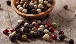 Giá tiêu hôm nay 3/12: Đà tăng dừng lại