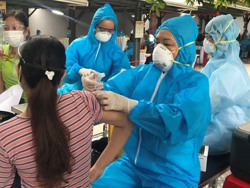 Vaccine mũi 3 để củng cố hệ miễn dịch