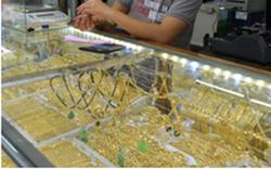 Giá vàng hôm nay 6-12: Vàng SJC cao hơn vàng nhẫn tới 9 triệu đồng/lượng