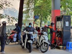 Giá xăng có thể tiếp tục giảm mạnh sau ngày 10/12