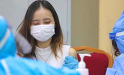 73,7% người từ 18 tuổi đã tiêm đủ liều vắc-xin Covid-19, Bộ Y tế thúc tiêm mũi 3