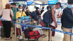 Hàng không đồng loạt tung vé máy bay giá rẻ sau Tết