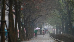 Ba miền có mưa, trời rét về đêm và sáng sớm