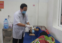 Nhiều trường hợp thương tích nặng do tai nạn pháo nổ trong dịp Tết Nguyên đán Tân Sửu 2021